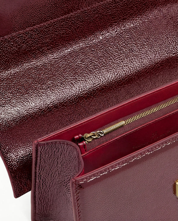 THEA bag in Bordeaux naplak, interior view, zip pocket with Tammy & Benjamin engraving on the gold zipper