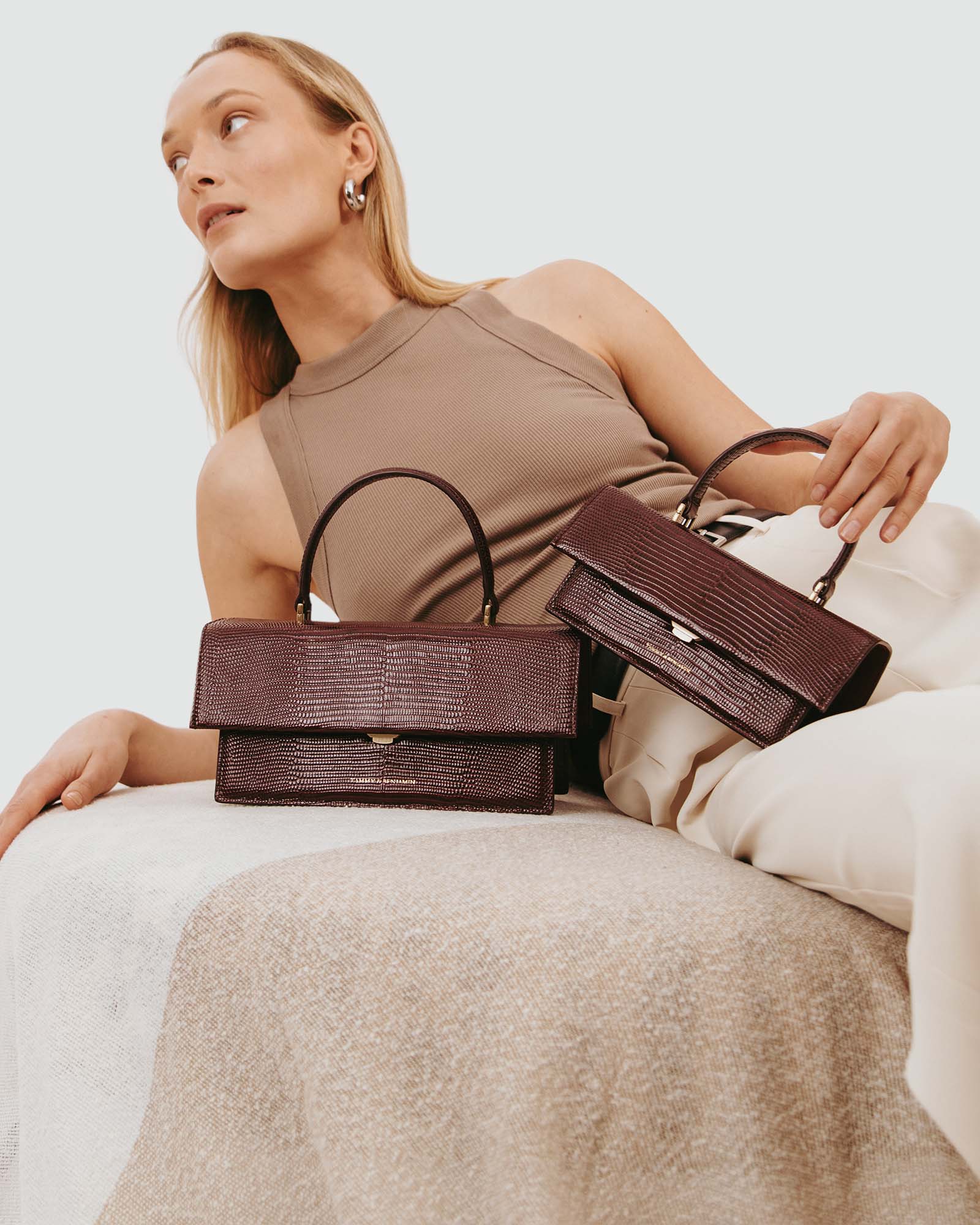 THEA - Burgundy - Lizard embossed