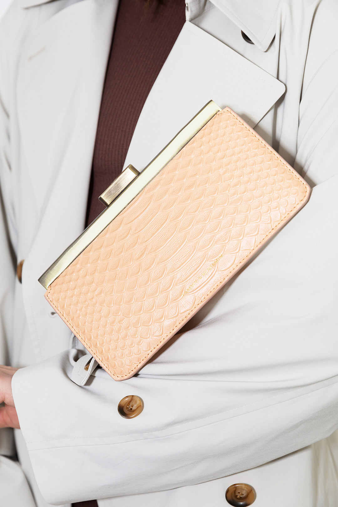 JEANNE BAGUETTE - Peach - Python embossed